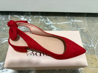 Zapatos salón rojos lazo