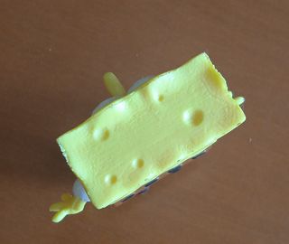 Figura Bob Esponja + Patricio + juego de cartas