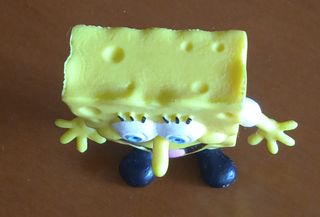 Figura Bob Esponja + Patricio + juego de cartas