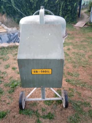 Hormigonera INHERSA EB 140 usada