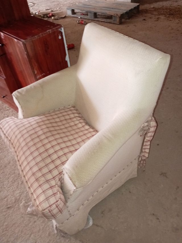 2 Sillones madera marrón