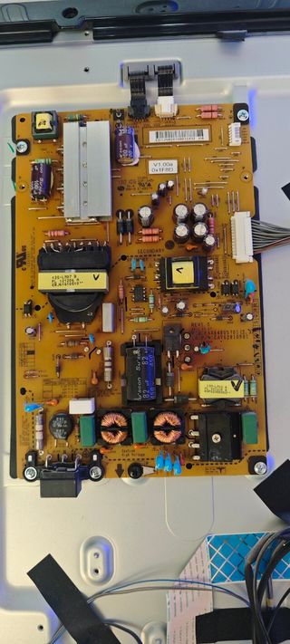 Despiece TV LG 42LA660S