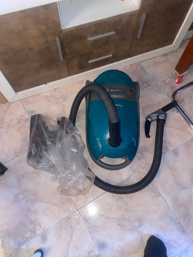 Aspiradora Panasonic Super Silent