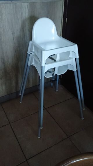 2 Tronas Ikea Plegables Blancas