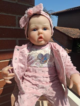 Muñeca reborn bebé