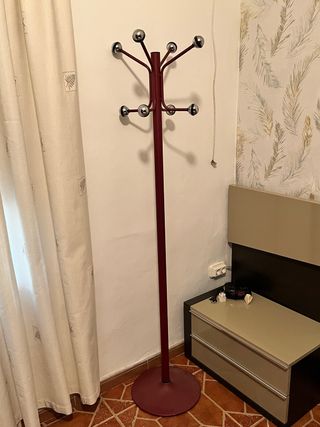 Perchero burdeos metalico - vintage