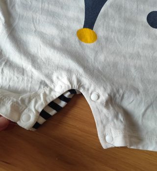 Mono bebé rayas pingüino.ENVÍO