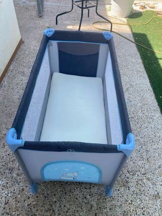 Cuna Plegable Bebé con puerta de entrada y salida