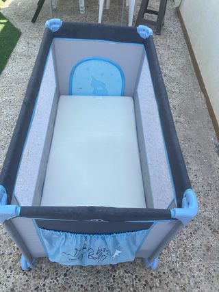 Cuna Plegable Bebé con puerta de entrada y salida