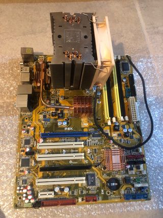 Placa base ASUS P5K - Motherboard