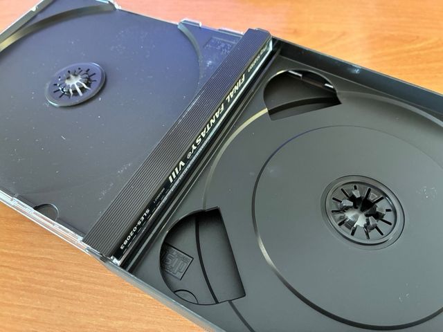 Final Fantasy VIII PAL PS1 edición ITALIA