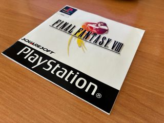 Final Fantasy VIII PAL PS1 edición ITALIA