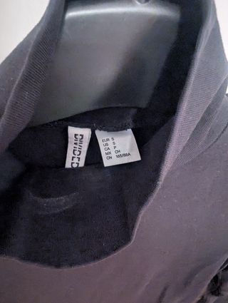 Vestido H&M negro, cuello alto, talla S