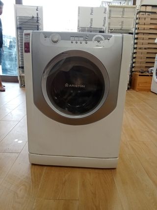 Lavadora Ariston Aqualtis 1400rpm