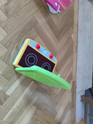 Caja registradora infantil y cocina vitrocerámica