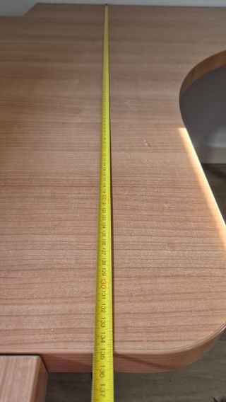 Escritorio rinconero con cajonera