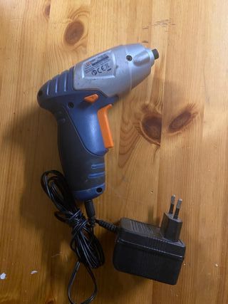 Atornillador eléctrico Dexter 3.6V