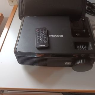 Cañón proyector Infocus