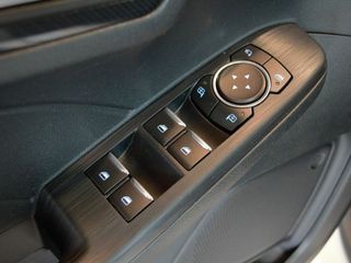 Ford Kuga ST-Line 2.5 Duratec FHEV 140kW Auto