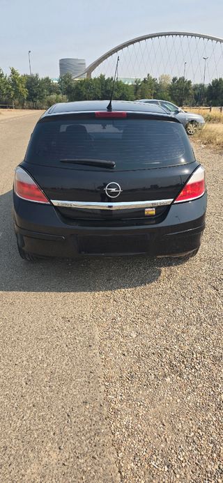 Opel Astra 2005