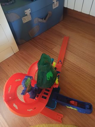Pista Hot Wheels Laboratorio 