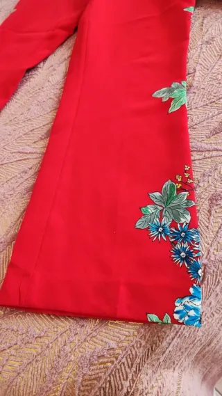 Pantalones Zara rojos -talla M