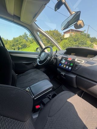 Citroen Grand C4 Picasso 2012