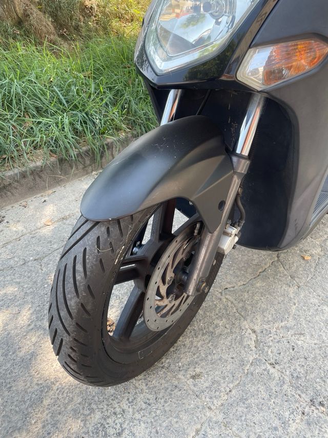 Scooter 125cc - negra