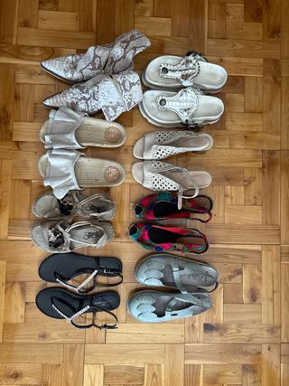 8 pares calzado mujer: botas, sandalias