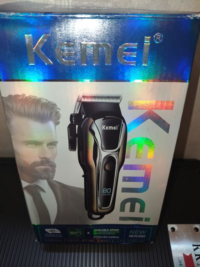 Cortapelos Kemei KM-PG1990A.