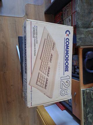 Commodore 128 - Ordenador vintage