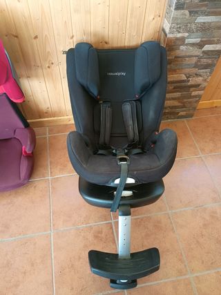 3 sillas coche: 2 Cybex, 1 Casualplay