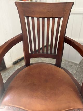 Silla de escritorio giratoria de madera