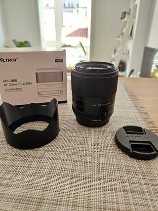 Objetivo Viltrox 33mm f/1.4 STM XF