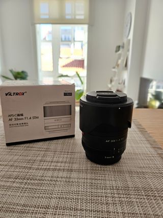 Objetivo Viltrox 33mm f/1.4 STM XF