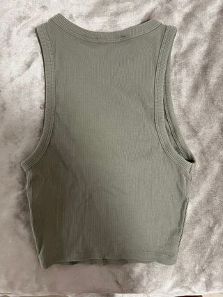 Top Zara verde oliva