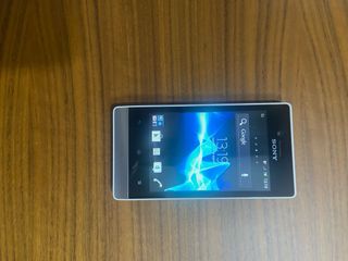 Sony Xperia Miro ST23i bianco