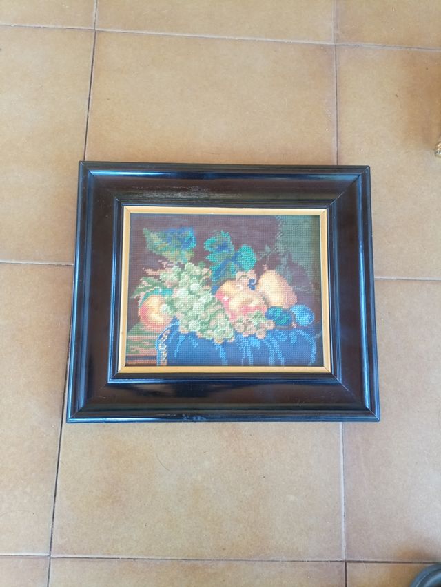 Cuadro punto de cruz frutas