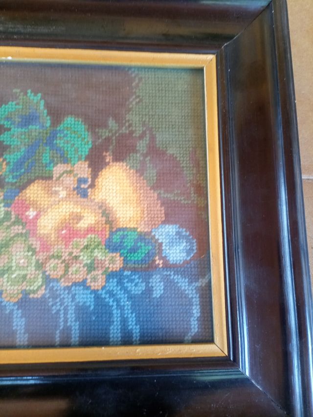 Cuadro punto de cruz frutas