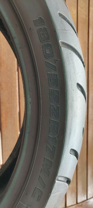 Neumático BRIDGESTONE BATTLAX BT023R 180/55/17