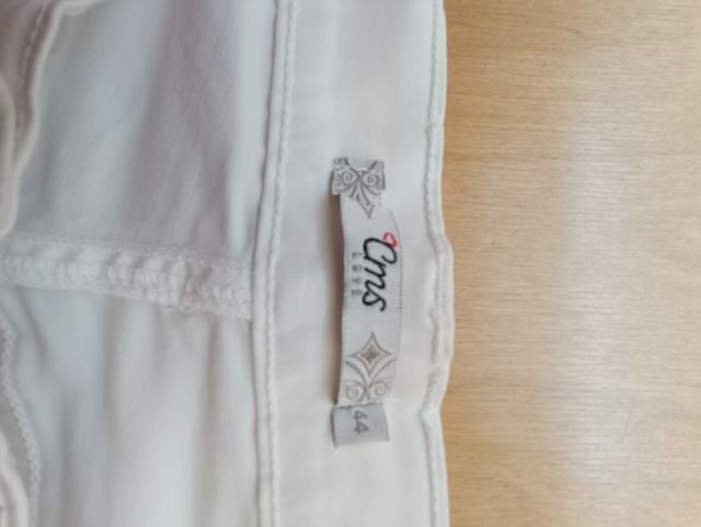 Pantalones vaqueros blancos mujer