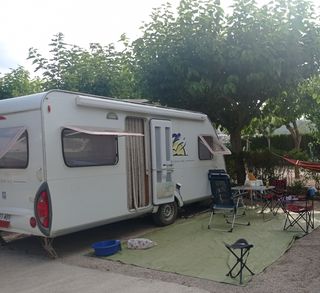 Caravana Knaus Südwind 450 FU