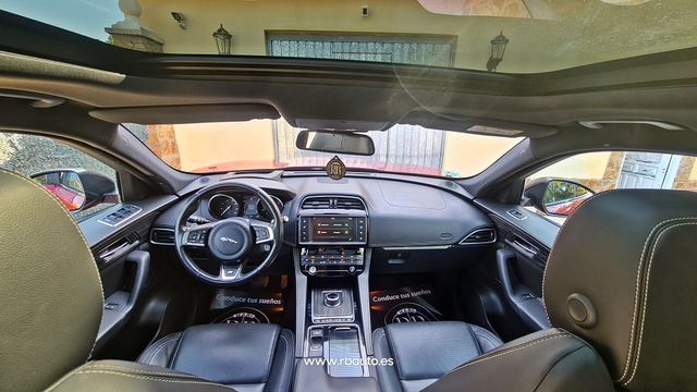 Jaguar F-Pace 25D AWD 240cv auto MOTOR NUEVO