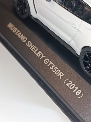 MUSTANG SHELBY GT350R (2016) 1:43 BLANCO