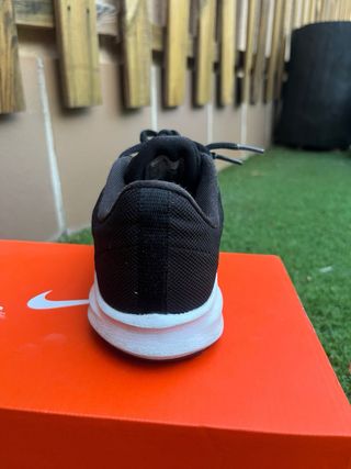 Zapatillas Nike Running - Negras