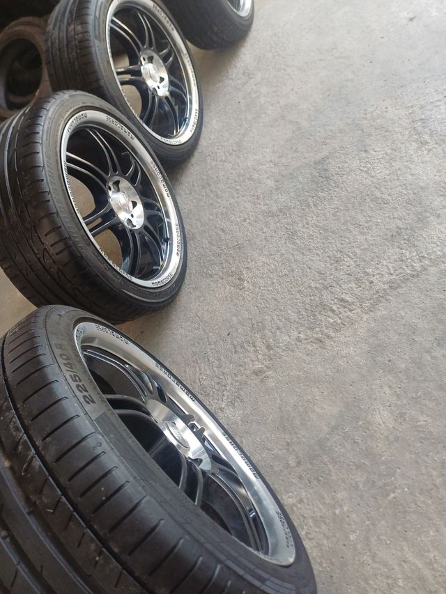 Llantas garganta Momo Corse 5x112