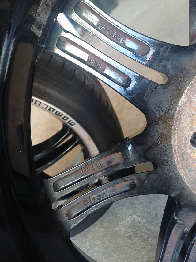 Llantas garganta Momo Corse 5x112