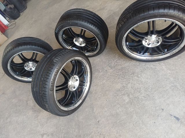 Llantas garganta Momo Corse 5x112