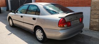 Mitsubishi Carisma 1999