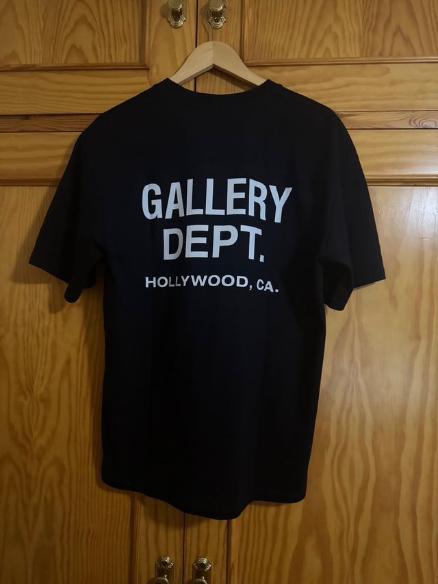 Camiseta Gallery Dept. Negra